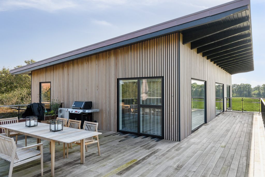 Image 3 of 7 in AluWood gallery