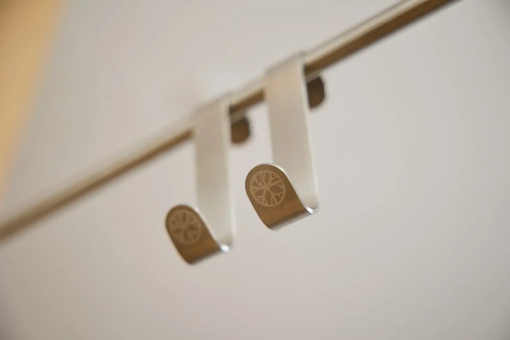 Image 5 of 9 in EMBRACE | S-hook (2 pcs) gallery